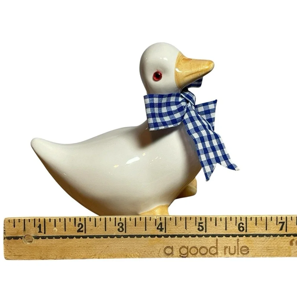 Ceramic Country Farmhouse Goose Blue Gingham Neck Ribbon & Red Beaded Eyes‎ 5